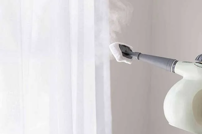 làm sạch rèm bằng hơi nước
