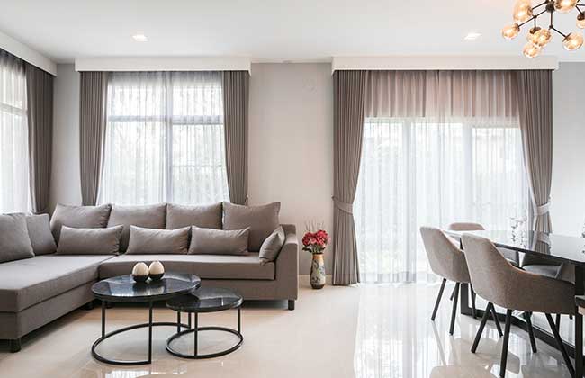 Rèm vải phòng khách nhà phố Quận 12