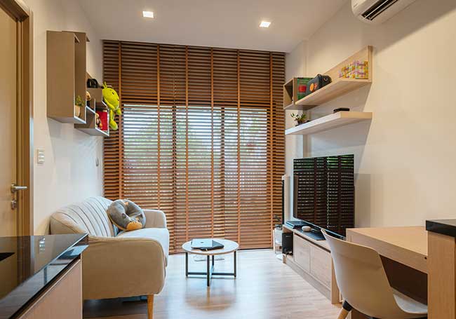 Màn gỗ phòng khách cao cấp quận 2