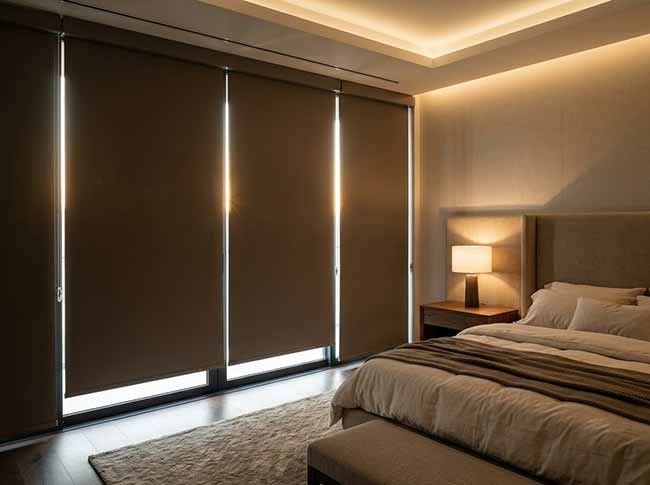 rèm cuốn cản sáng chống nóng phòng ngủ