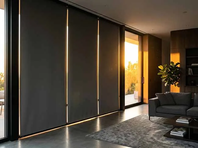 rèm cuốn chống nóng cản nhiệt hướng tây