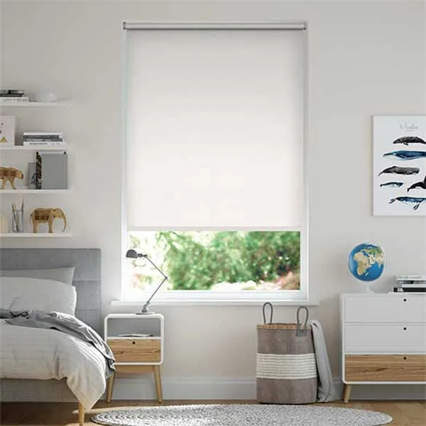 Rèm cuốn nhựa PVC – Sự lựa chọn hoàn hảo che nắng cửa sổ