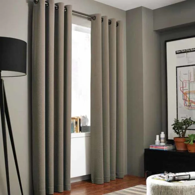 Rèm vải phòng ngủ màu nâu ấm cúng hiện đại